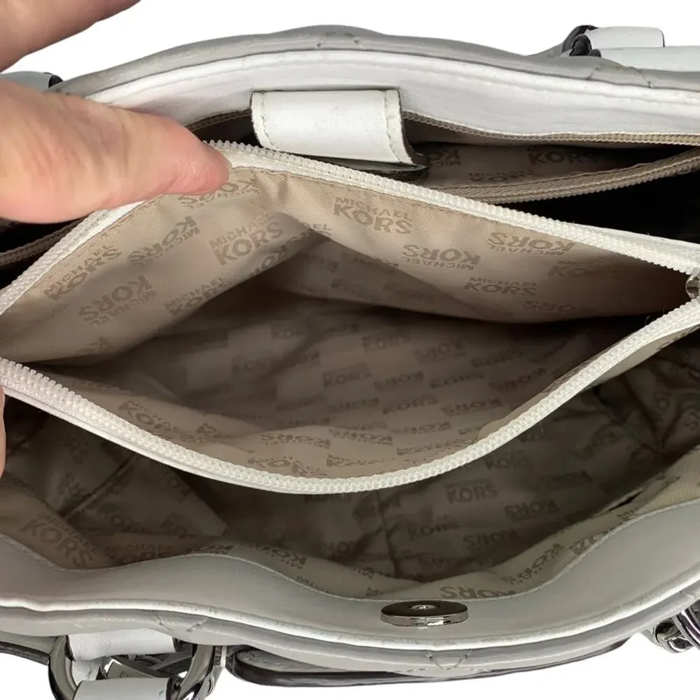 Michael Kors Hamilton Quilted Gray and White Hand Shoulder Bag